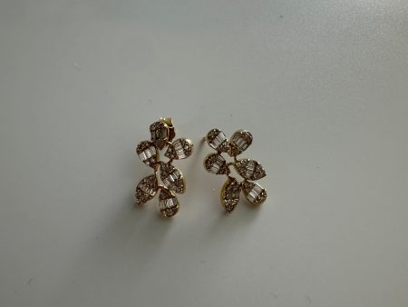 14k Gold Baguette Diamond Tear Drop Bunch Online Sale